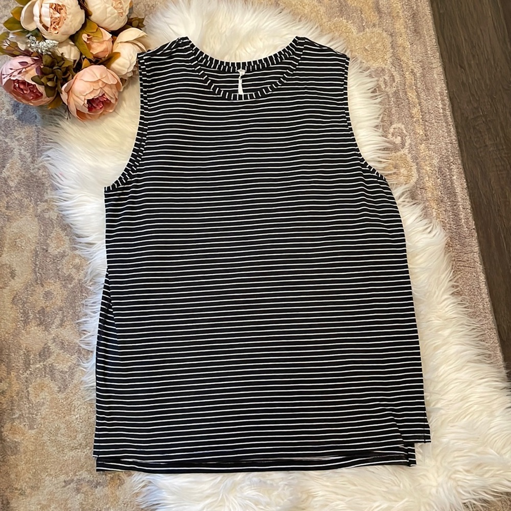 🍋 EUC Lululemon Tank